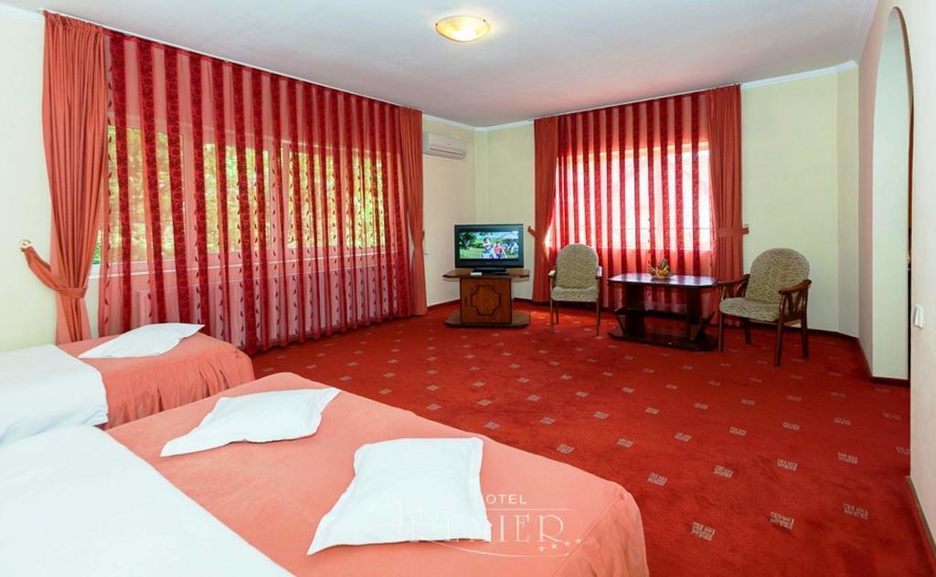 Hotel Premier Kluż-Napoka Zewnętrze zdjęcie